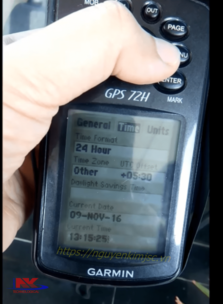 máy gps cầm tay garmin 72h